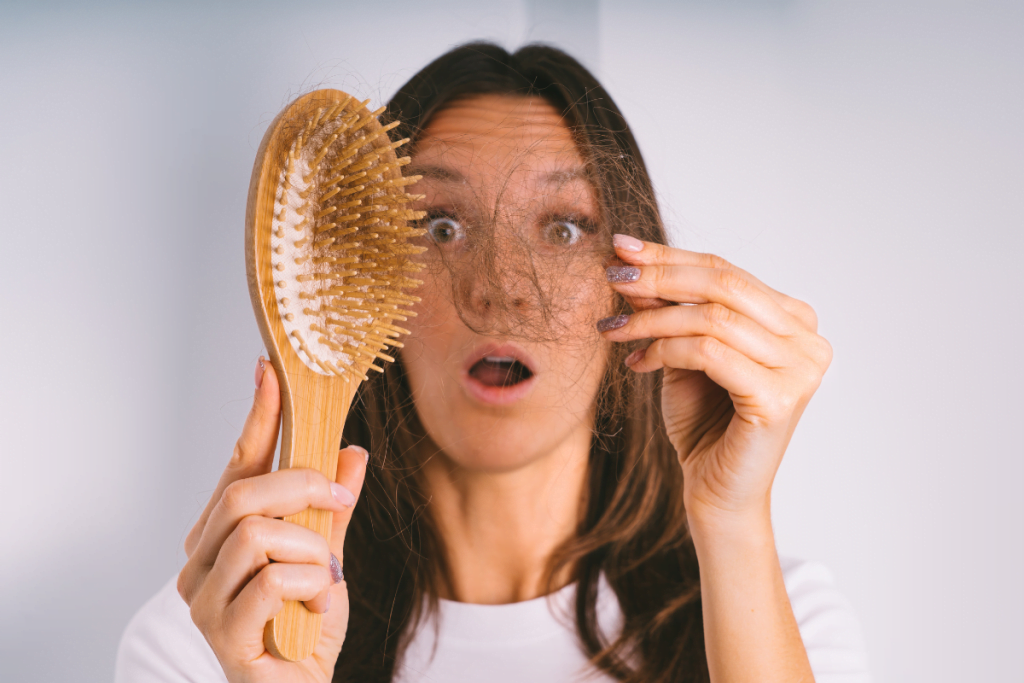 ¿causa la caída del cabello el mounjaro?